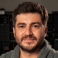 Dr. Jorge Tapia